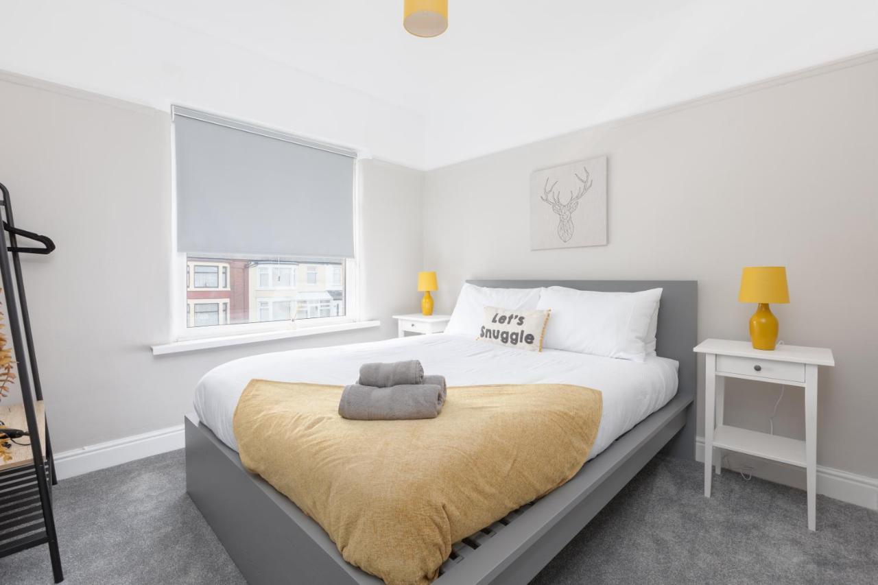 Charles Alexander Short Stay - Ansdell House Blackpool Exteriér fotografie